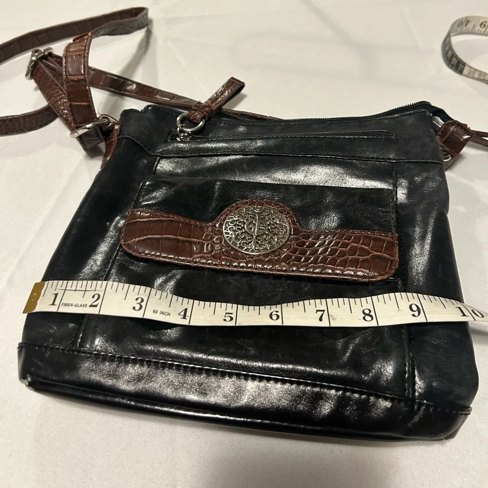 Giani Bernini Black andBrownLeather Crossbody Messenger withDecorative Medallion